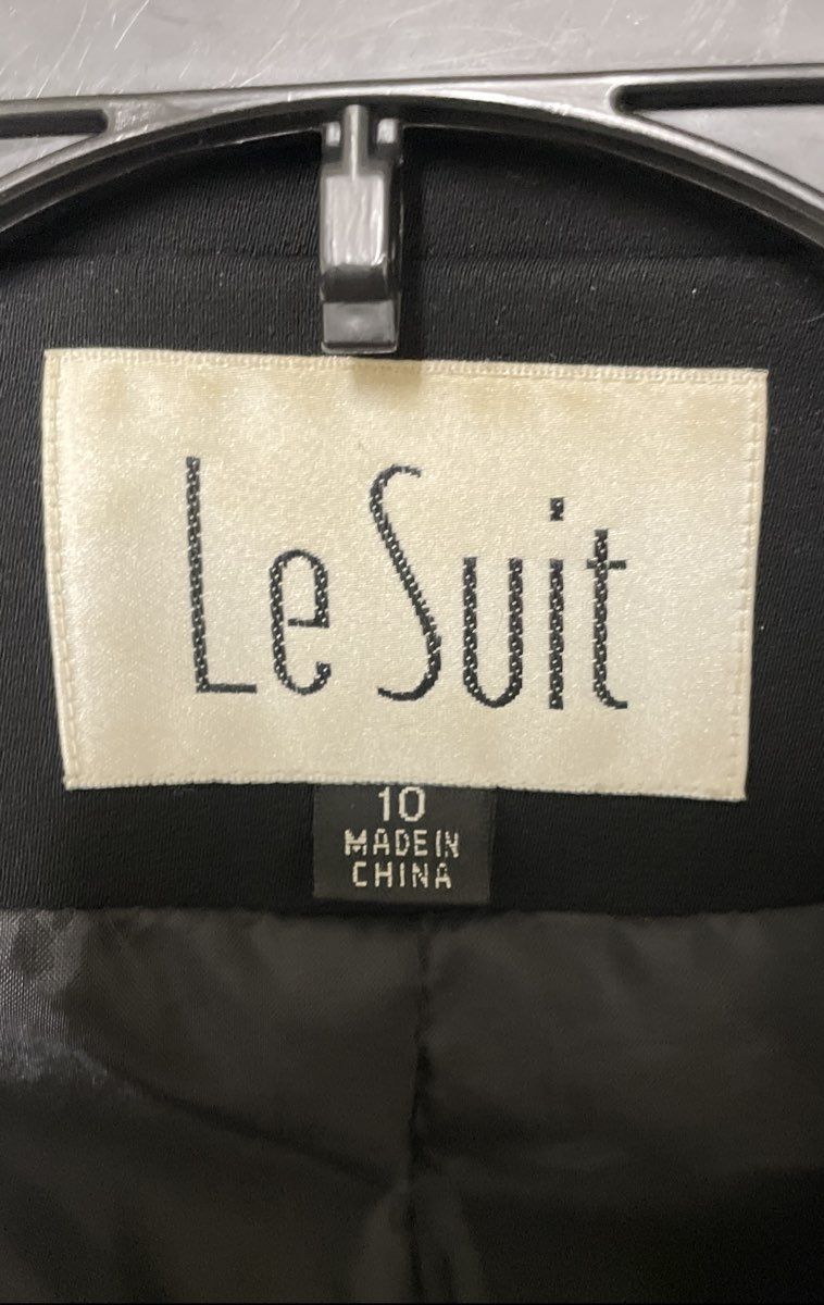 Le Suit Women's Black Crest Patch Single Button Blazer Sz 10