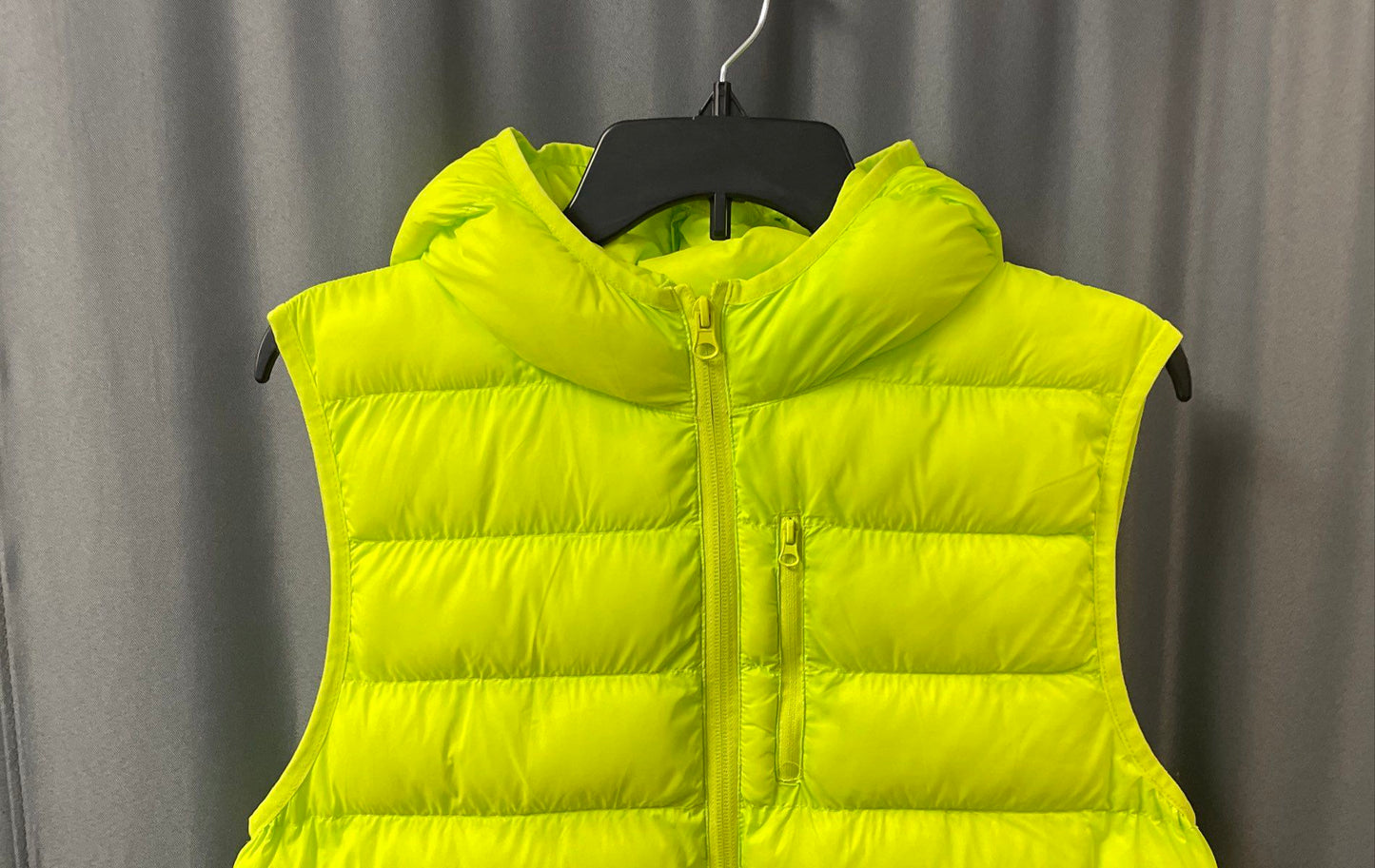 Fabletics Women's Neon Lime Green Quilted Hooded Puffer Vest Full Zip Sz M