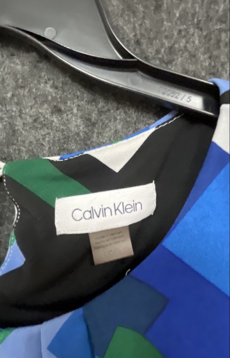Calvin Klein Women's Multicolor Geometric Sleeveless Keyhole Blouse Top Sz L