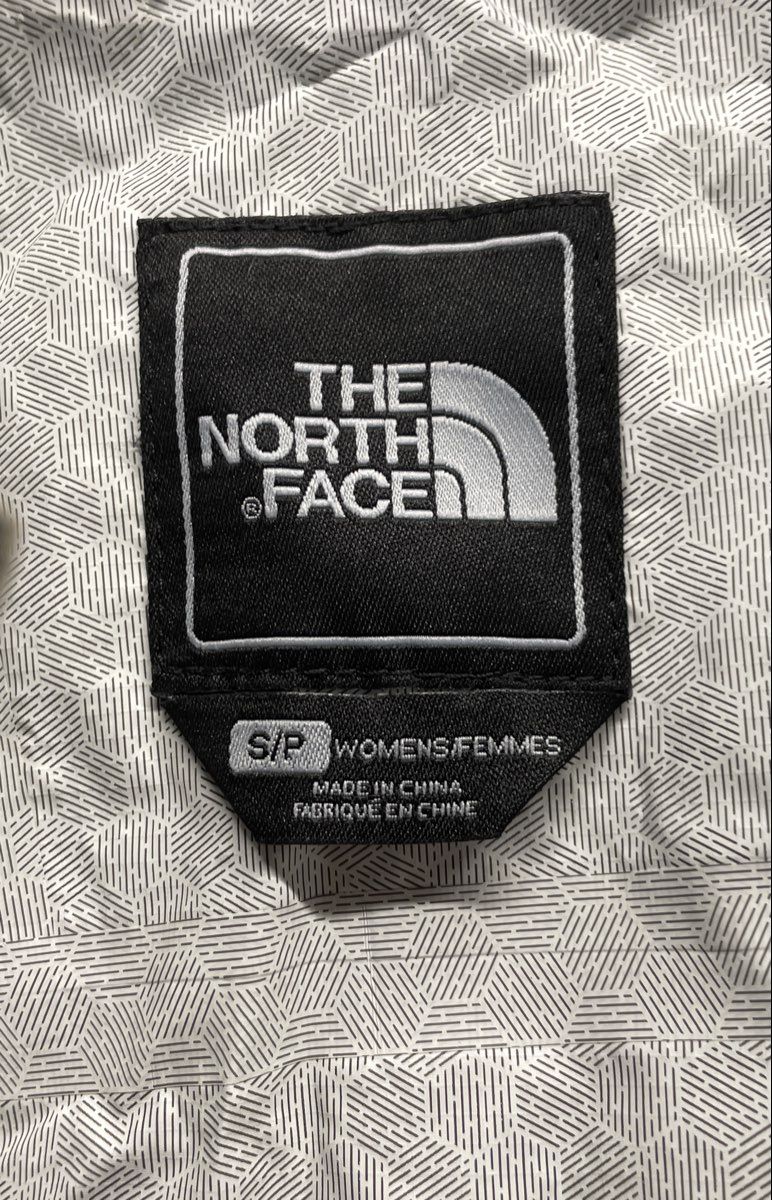 The North Face Women's Black 2.5L Hooded Rain Jacket Windbreaker Sz S
