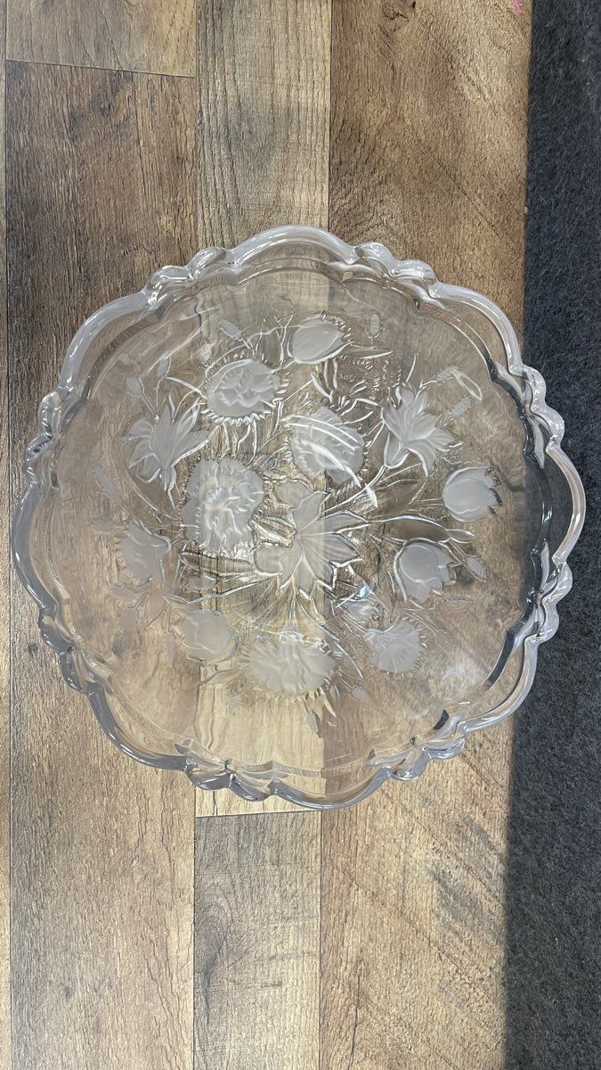 Mikasa Studio Nova Winter Rose Frosted Crystal Bowl