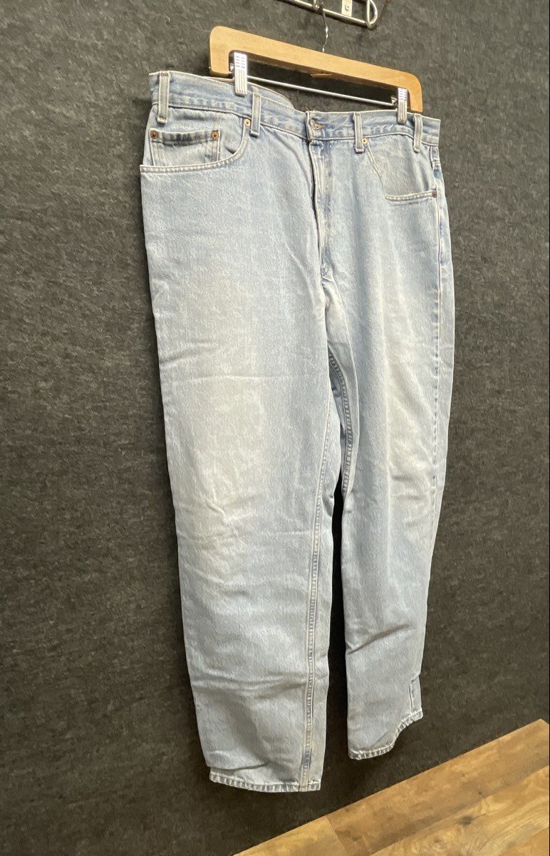 Levi's Men's Vintage 90s 550 Relaxed Fit Tapered Leg Light Wash Jeans Sz 38x34