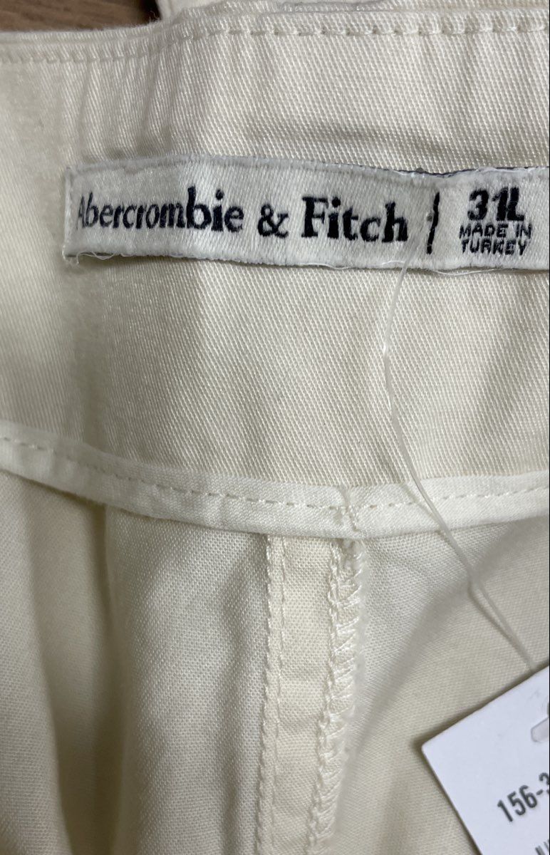 Abercrombie & Fitch Women's Pleated Cotton Pants Cream Straight Leg Sz 31L