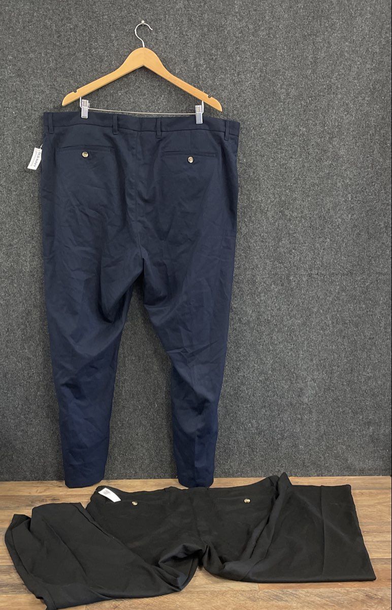 Old Navy Men's Lot of 2 Athletic Built-In Flex Pants Navy Black Sz 44x30 NWT