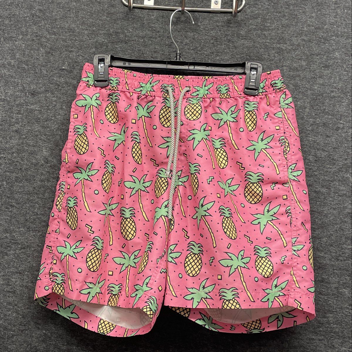 Maamgic Men's Pink Pineapple Palm Tree 90s Retro Aesthetic Swim Trunks Sz M