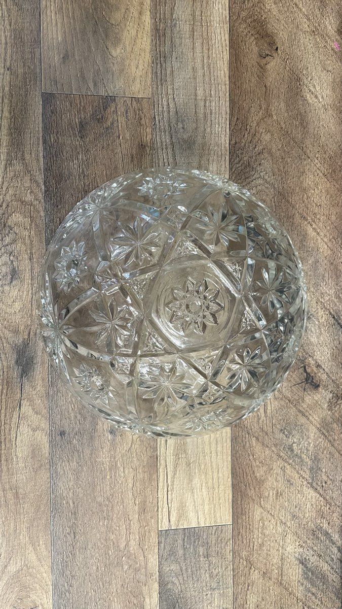 Vintage Style Anchor Hocking Early American Prescut Serving Bowl