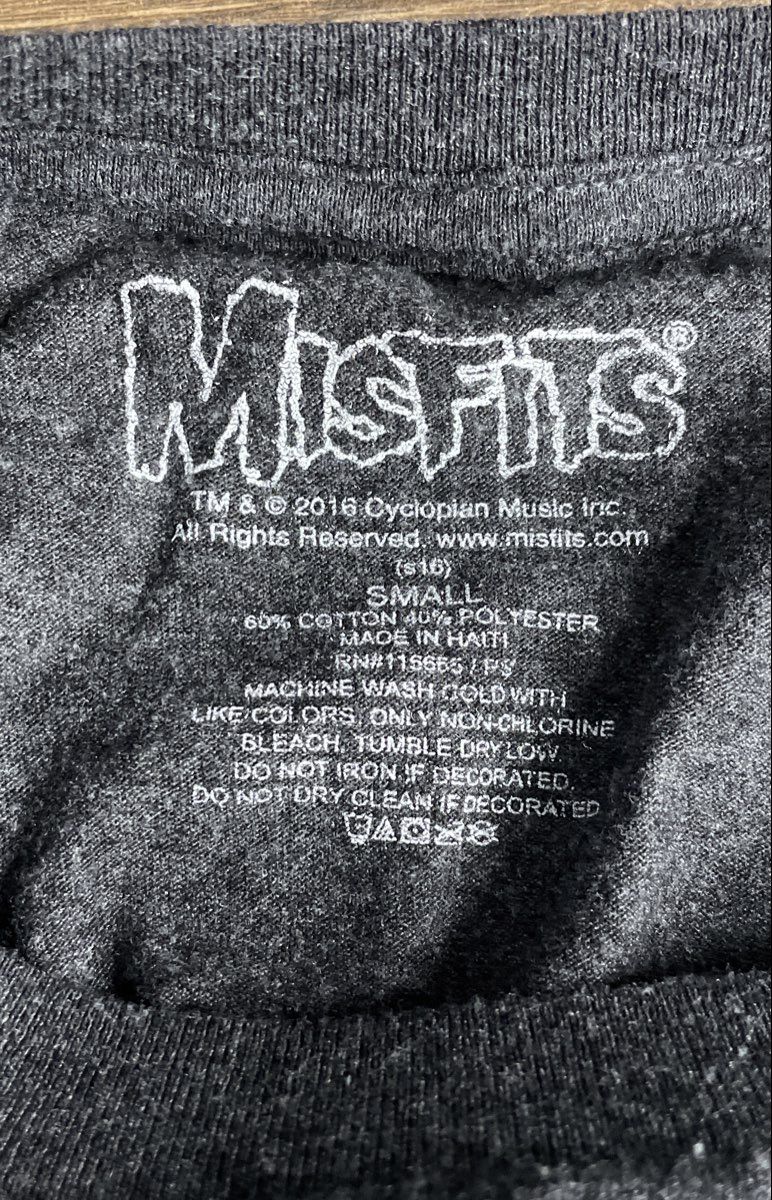 Misfits Walk Among Us 1982 Pontiac MI T-Shirt Reprint Cyclopian Music Sz S