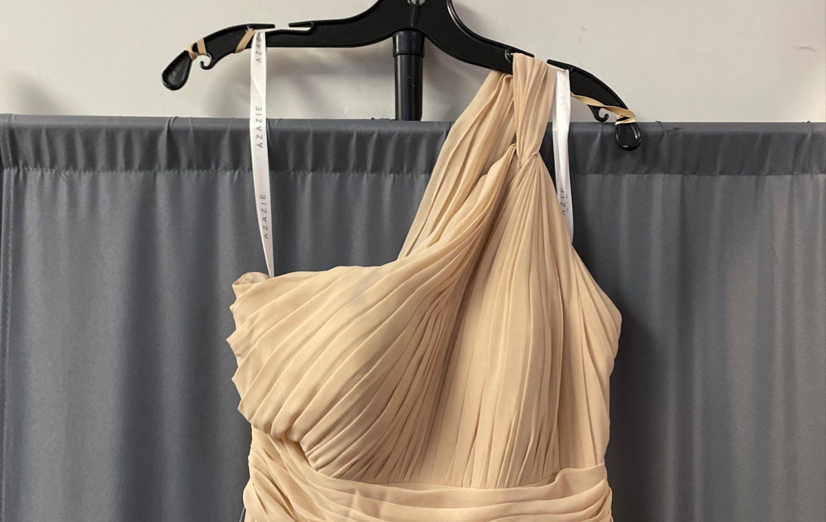 Azazie Women's Charlize Champagne One Shoulder Maxi Gown NWT Sz A8