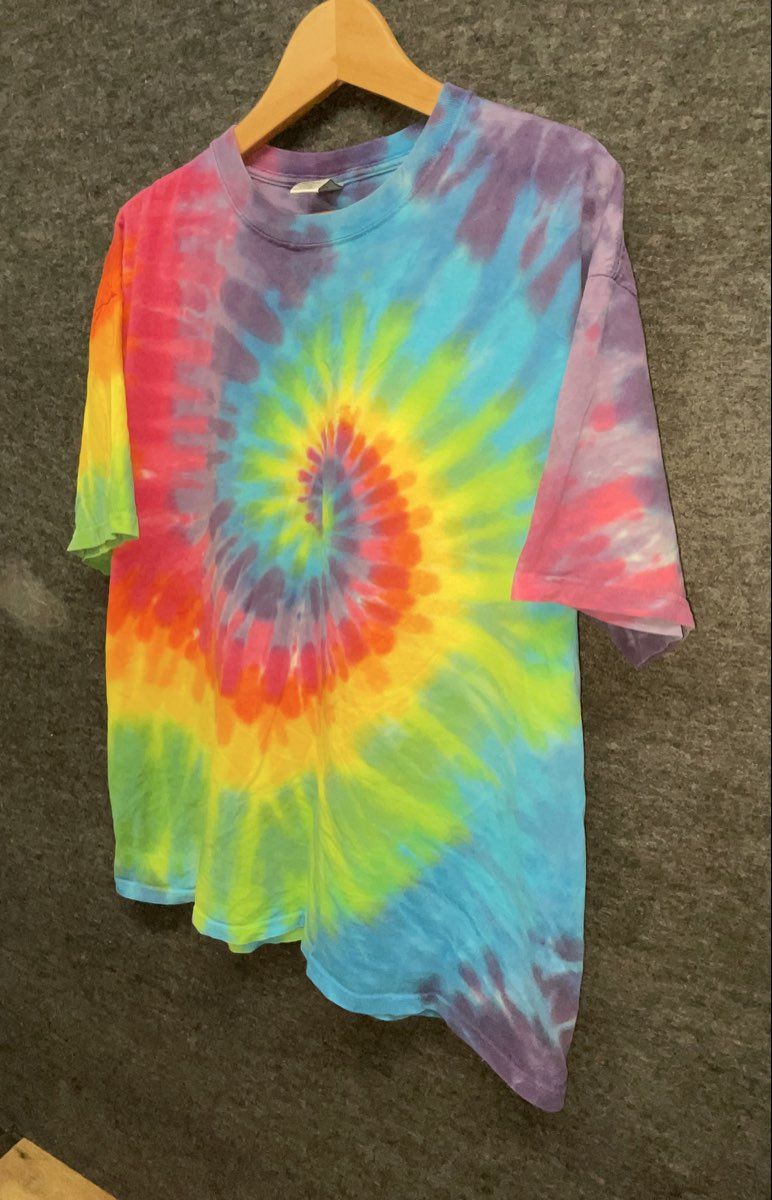Vintage 90s Sundog Men's Rainbow Spiral Hand Dyed Tie Dye T-Shirt Size XL