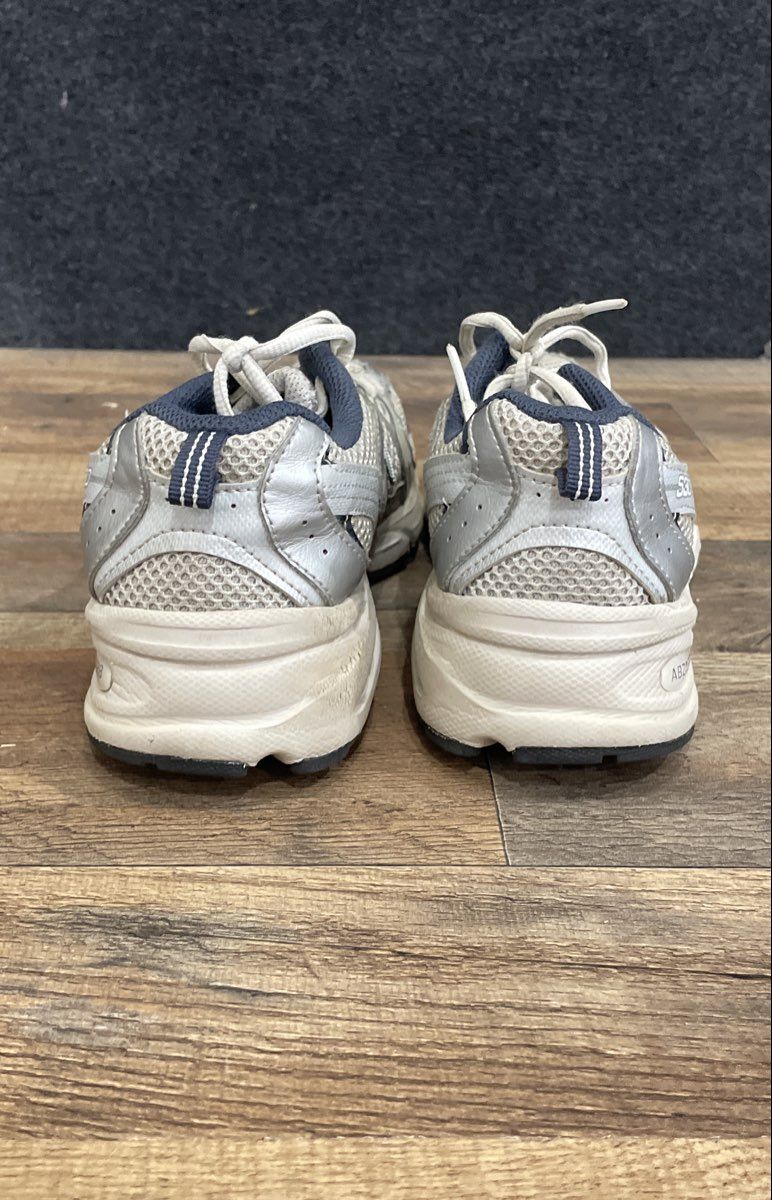 New Balance 530 Silver Navy White Running Shoes Boys Size 5.5