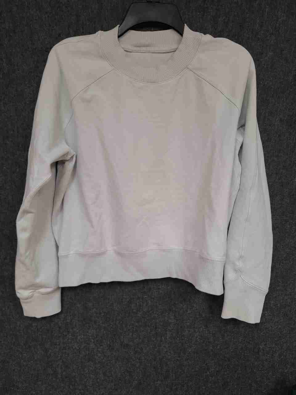 Lululemon Women's Light Gray Raglan Crewneck Sweatshirt Seam Back Size L