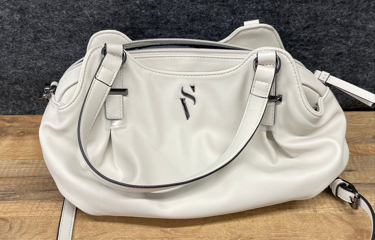 Simply Vera Vera Wang White Vegan Leather Satchel Shoulder Bag Gunmetal Hardware