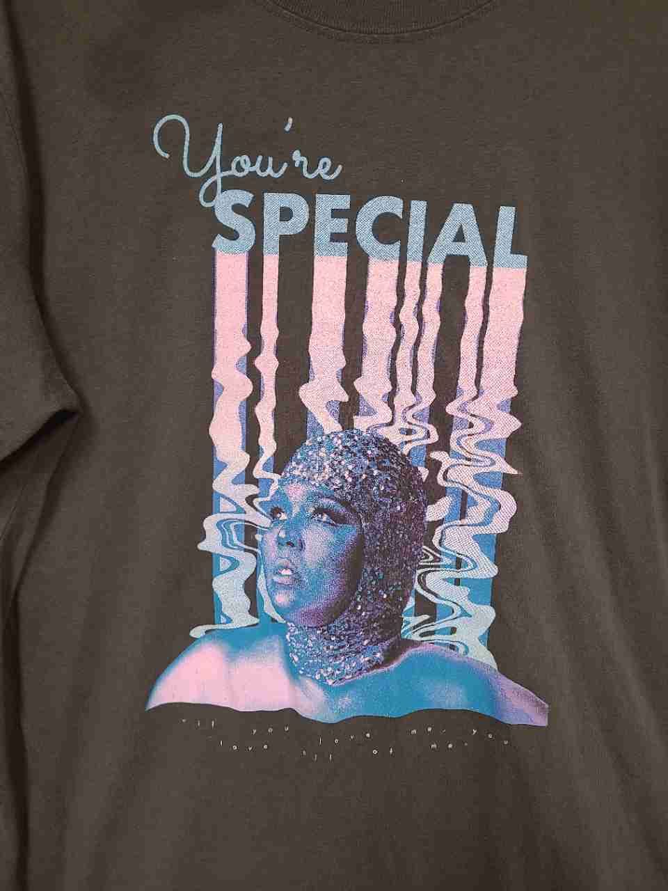 Lizzo Unisex T-Shirt Charcoal Gray Special Album Graphic Crewneck Sz XL
