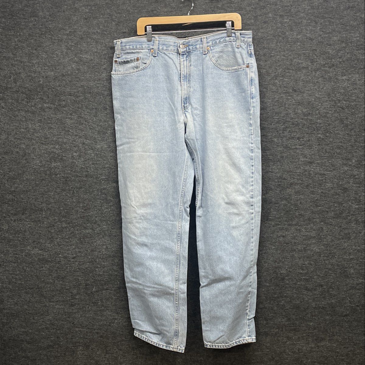 Levi's Men's Vintage 90s 550 Relaxed Fit Tapered Leg Light Wash Jeans Sz 38x34