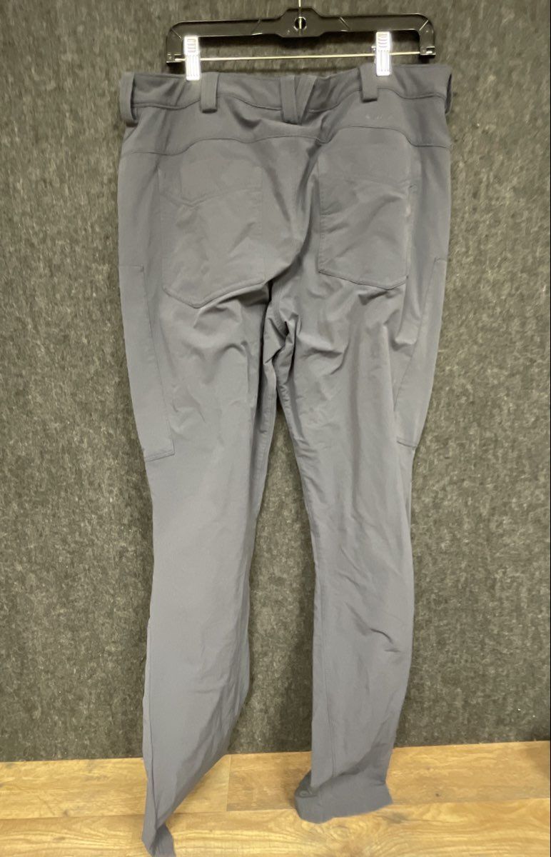 Duluth Trading Co Women's Gray Dry on the Fly Nylon Cargo Hiking Pants Sz 16x33