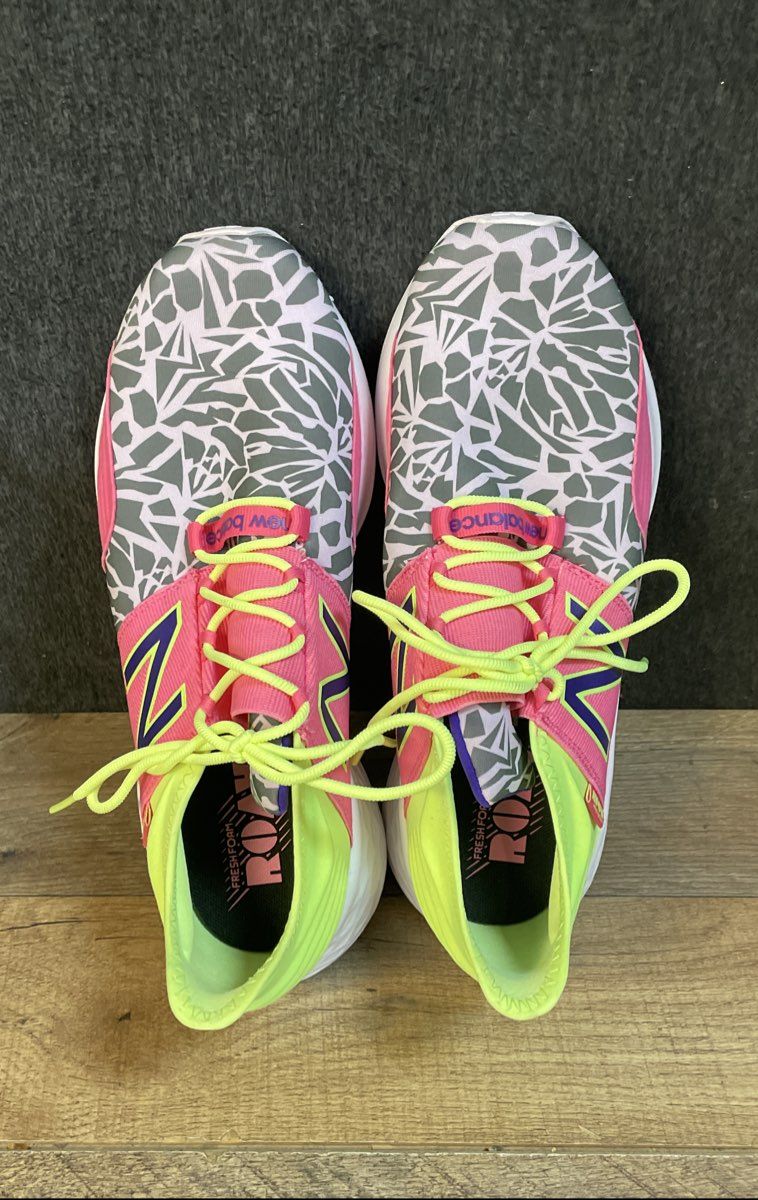 New Balance Fresh Foam ROAV Mosaic Pink Neon Running Shoes W 6.5