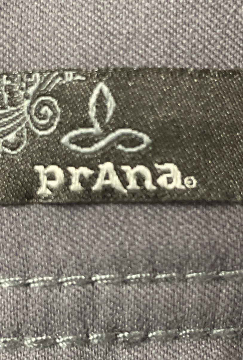 PrAna Women's Halle Dark Grey Zion Stretch Roll-Up Hiking Pants Sz 14 Short