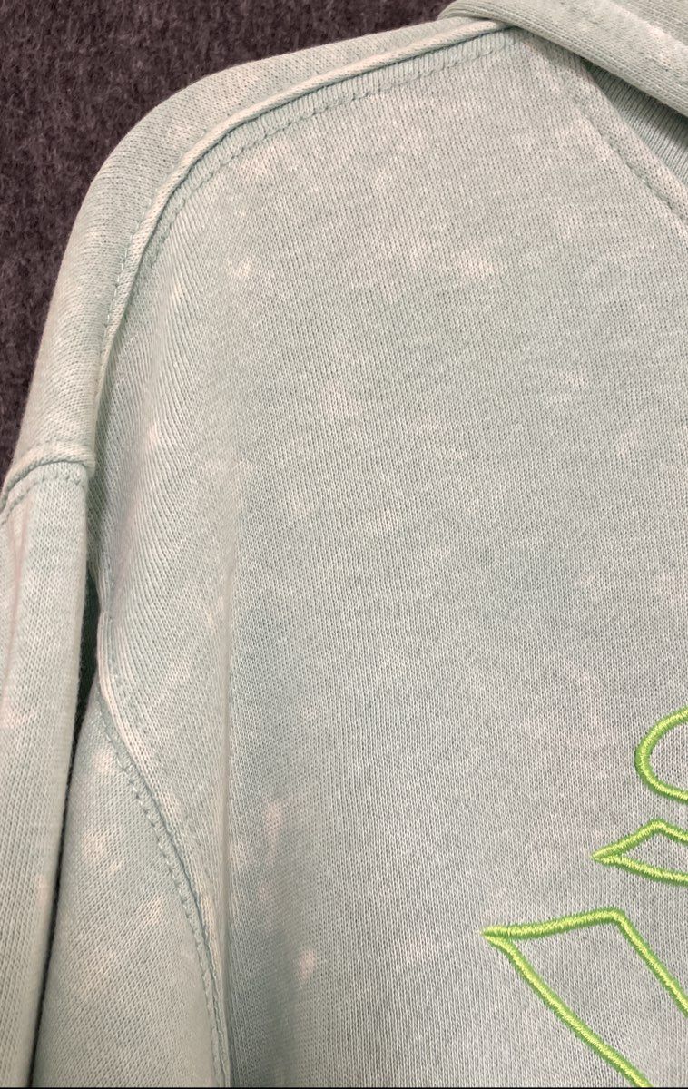 Star Wars Men's Grogu Baby Yoda Mint Green Acid Wash Pullover Hoodie Sz S