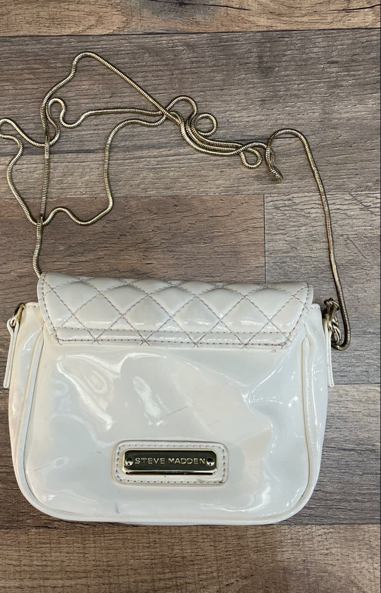 Steve Madden White Patent Quilted Flap Crossbody Bag Gold Chain Hardware