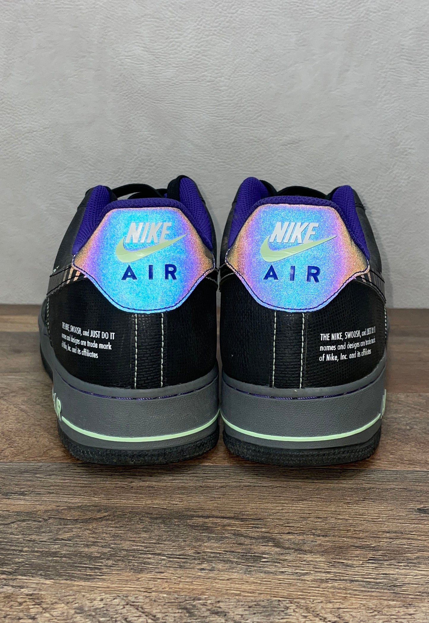 Nike Air Force 1 '07 LV8 Black Hyper Grape Wolf Grey Sneakers Men's Size 13