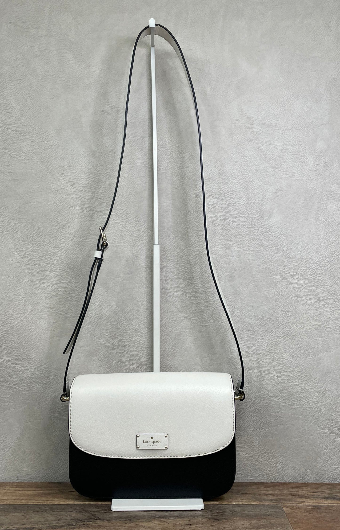 Kate Spade New York Black White Colorblock Pebbled Leather Crossbody Bag Silver