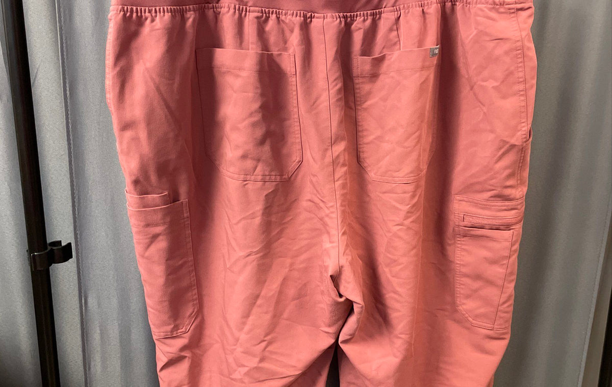 Figs Women's Scrub Set Brick Catarina V-Neck Top 5XL Cargo Pants 5XLT