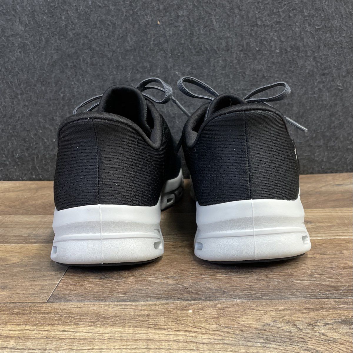Skechers Hands Free Slip-ins Swift Fit Glide Lite Black Women's Size 9 Sneaker