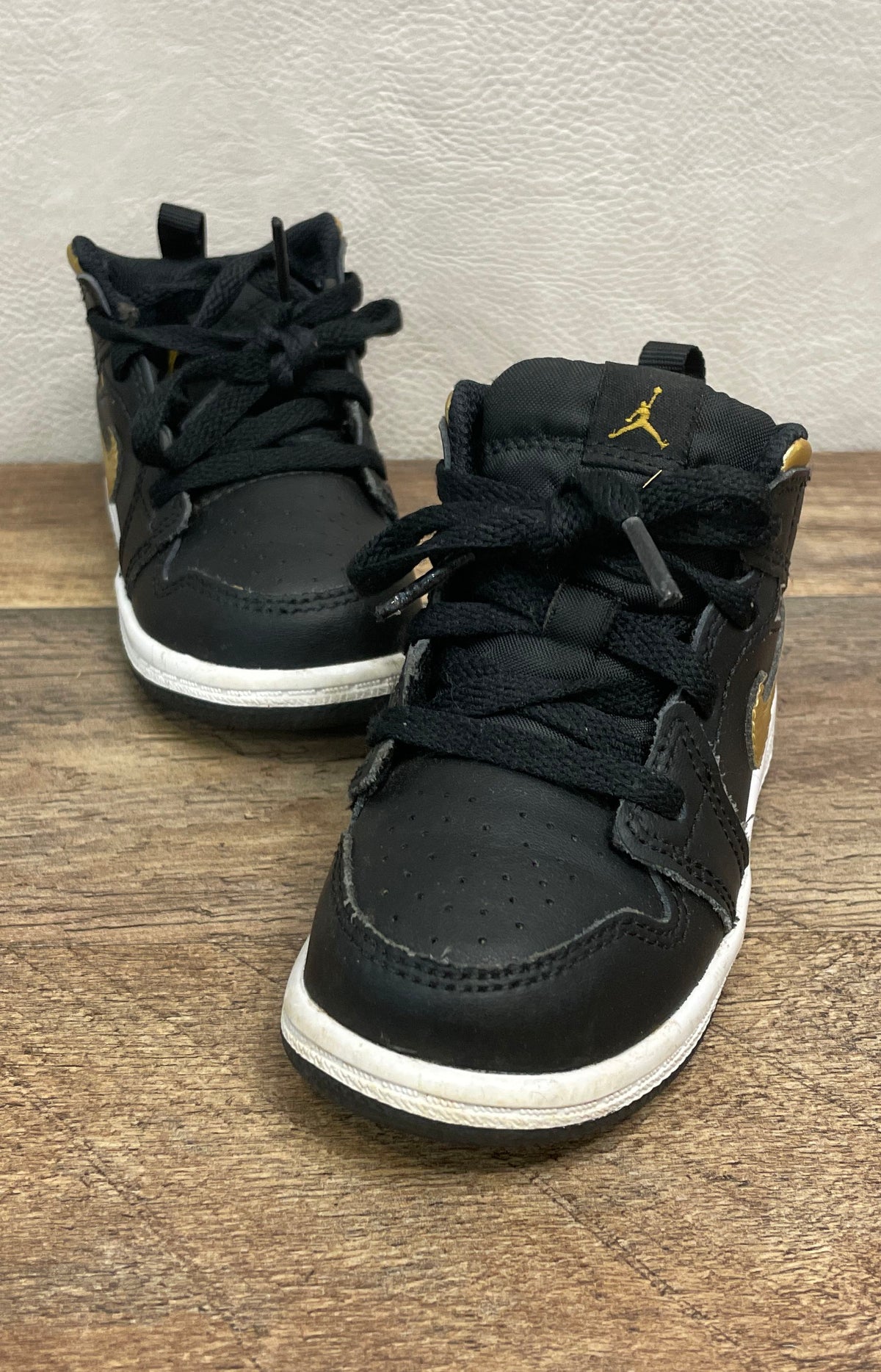 Nike Air Jordan 1 Mid Black Metallic Gold Toddler Sneakers Size 6C