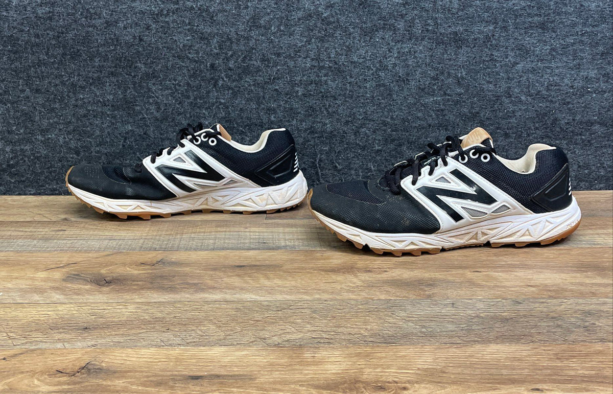 New Balance 3000v3 Black White Gum Turf Baseball Shoes Men's Size 10