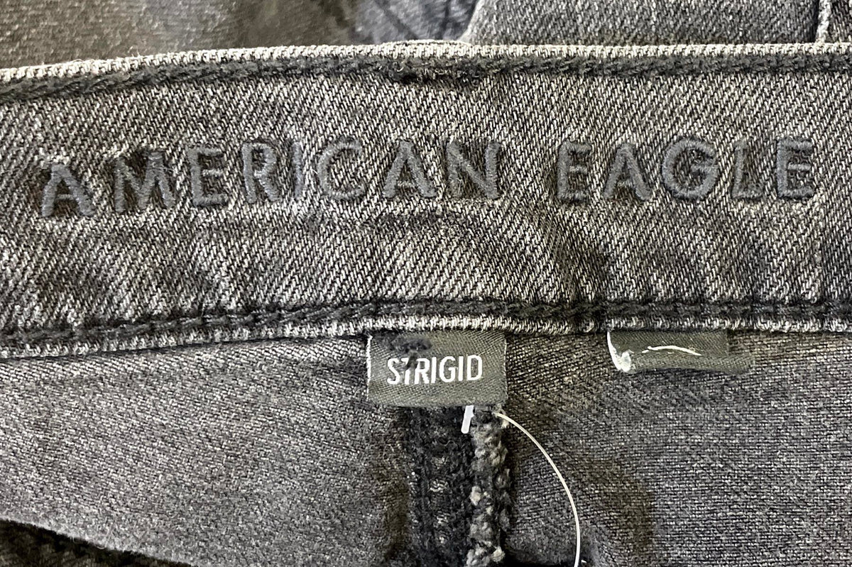 American Eagle Women's Stovepipe Jeans Black Blaze Strigid High Rise Sz 20 NWT