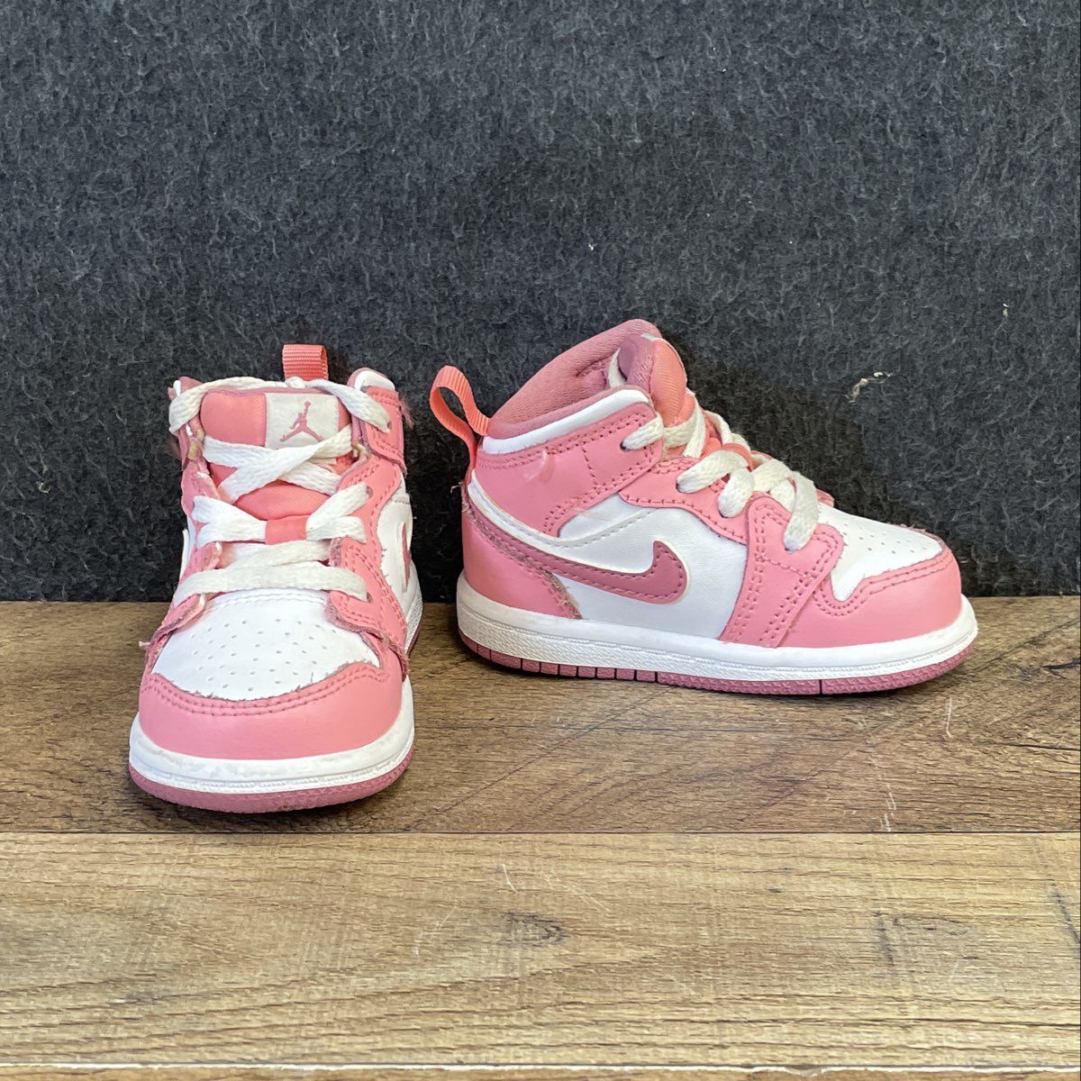 Nike Air Jordan 1 Mid Pink White Toddler Sneakers DQ8425-616 Size 4C