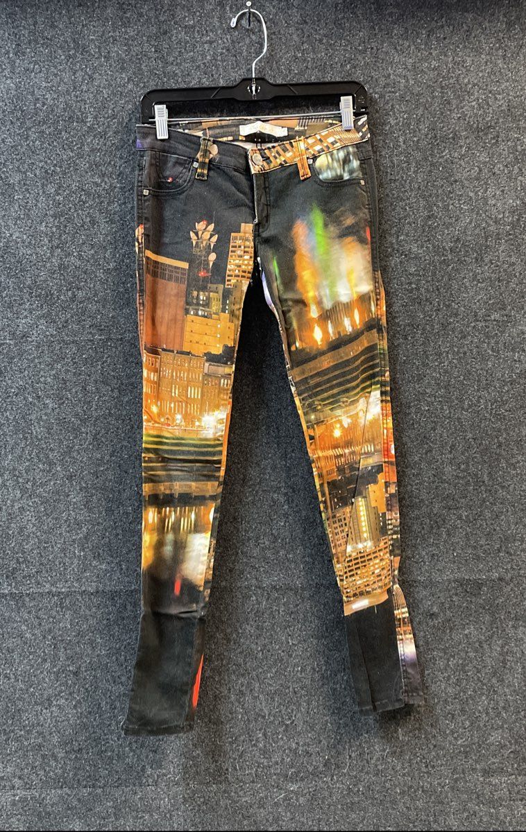 Frankie B Women's Y2K Cityscape Skyline Print Low Rise Stretch Pants Sz 25