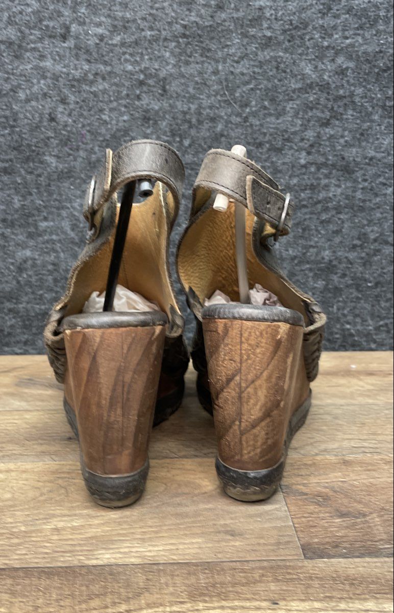 Very Volatile Black Leather Woven Platform Wedge Slingback Sandals Size 9