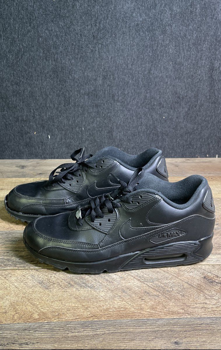 Nike Air Max 90 LTR Triple Black Leather Men's Sneakers Size 11.5
