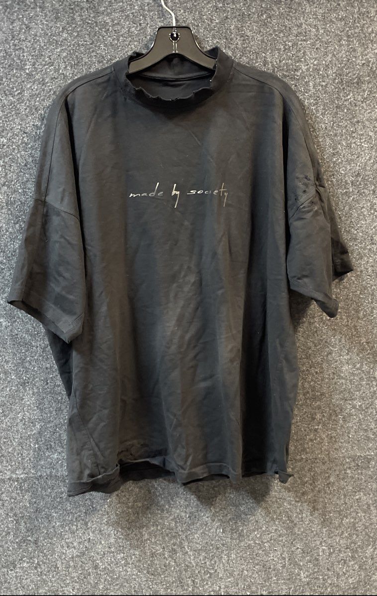 Made By Society Men's Black Distressed Oversized Graphic T-Shirt Foot Nail Art