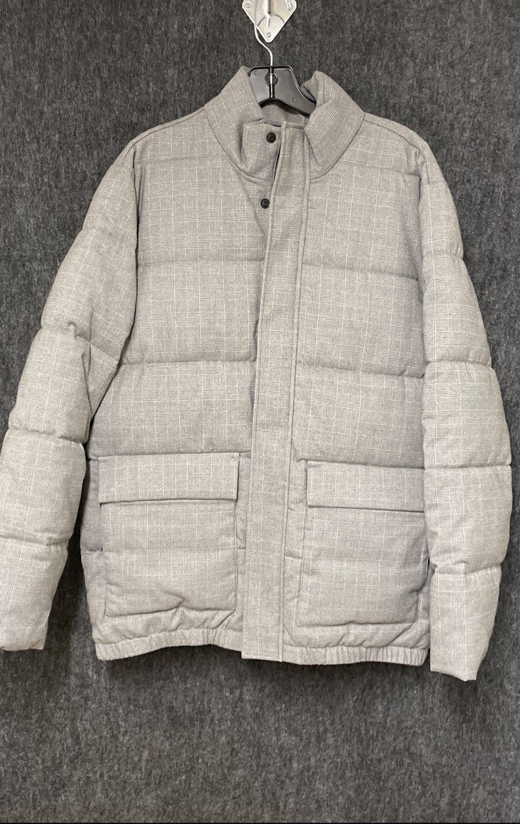 GAP Men's Gray Plaid Puffer Jacket Quilted Stand Collar Coat Size Medium