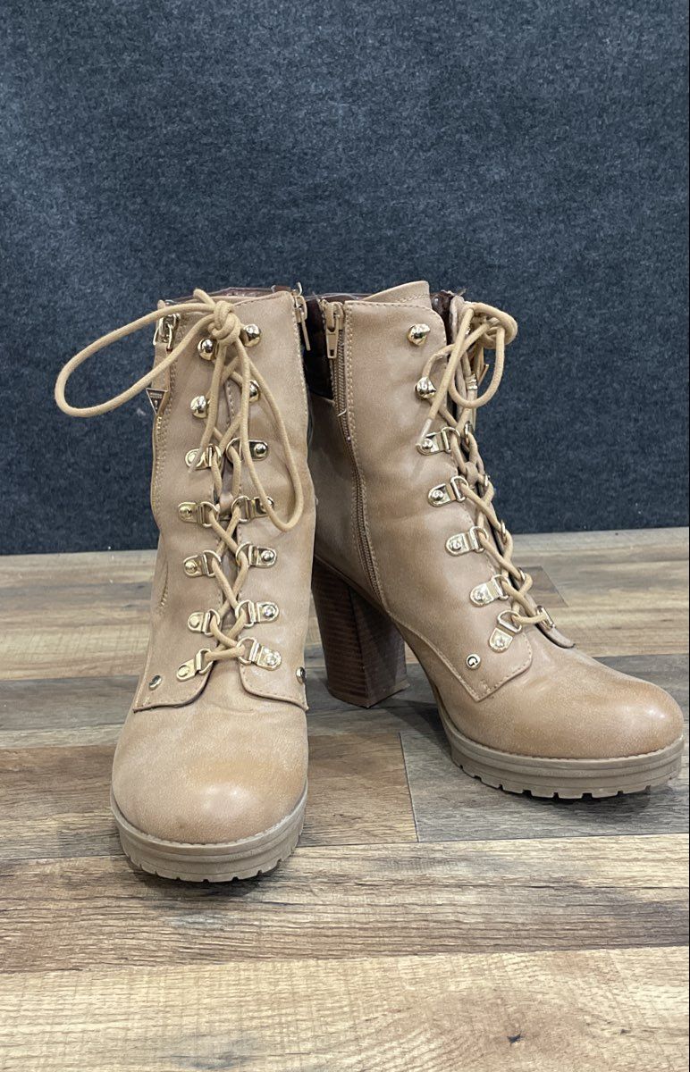 Guess GFGrove Tan Brown Lace Up Block Heel Lug Sole Boots Women's Size 10