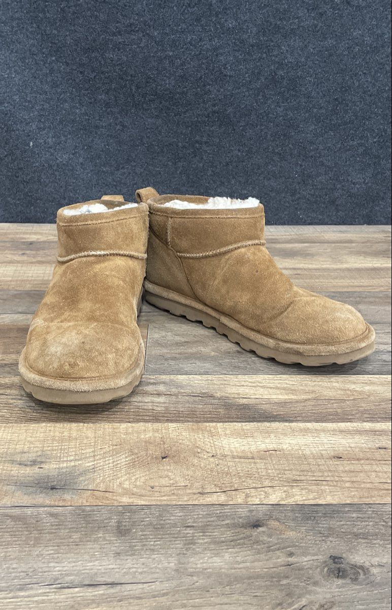 Bearpaw Hickory Brown Suede Sheepskin Style Low Cut Ankle Boots 12" Sole Length