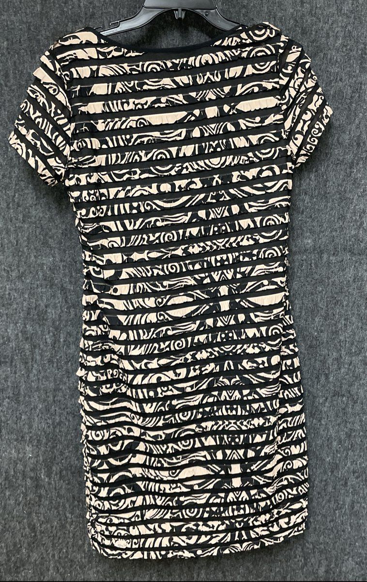 Ronni Nicole Women's Black Beige Tiered Ruffle Scroll Sheath Dress Sz 10
