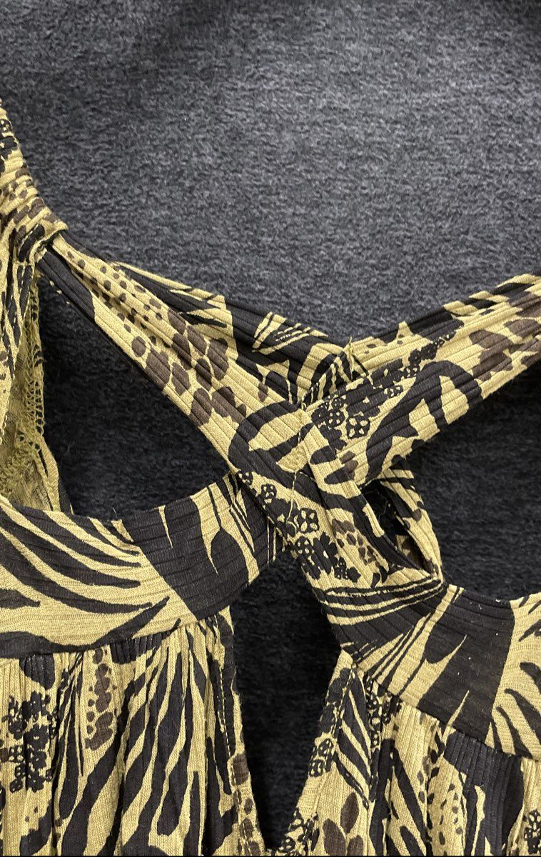 Free People Women's Olive Green Black Abstract Print Cross Back Tank Top Sz M