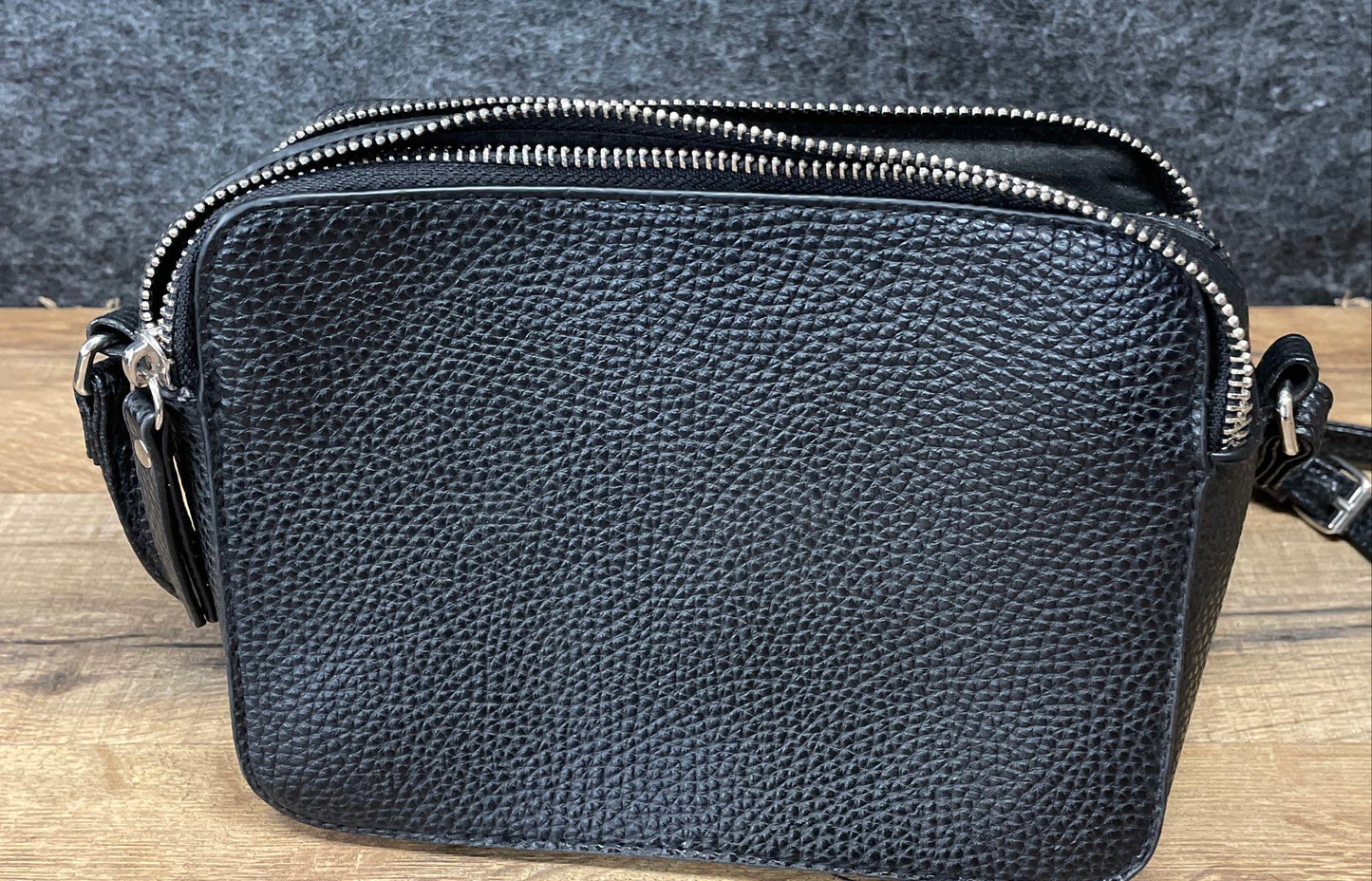 Nautica Black Pebbled Leather Camera Crossbody Bag Silver Hardware