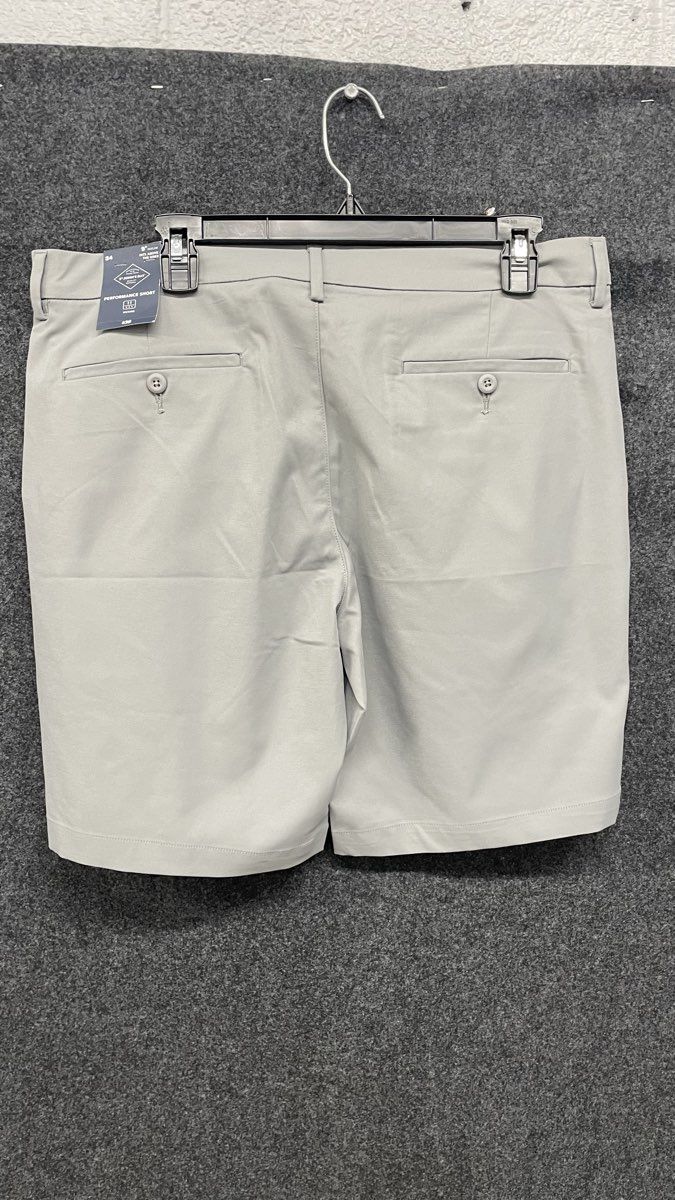 St. John's Bay Men's Mid Rise Performance Chino Shorts Gray 9" Inseam Sz 34 NWT