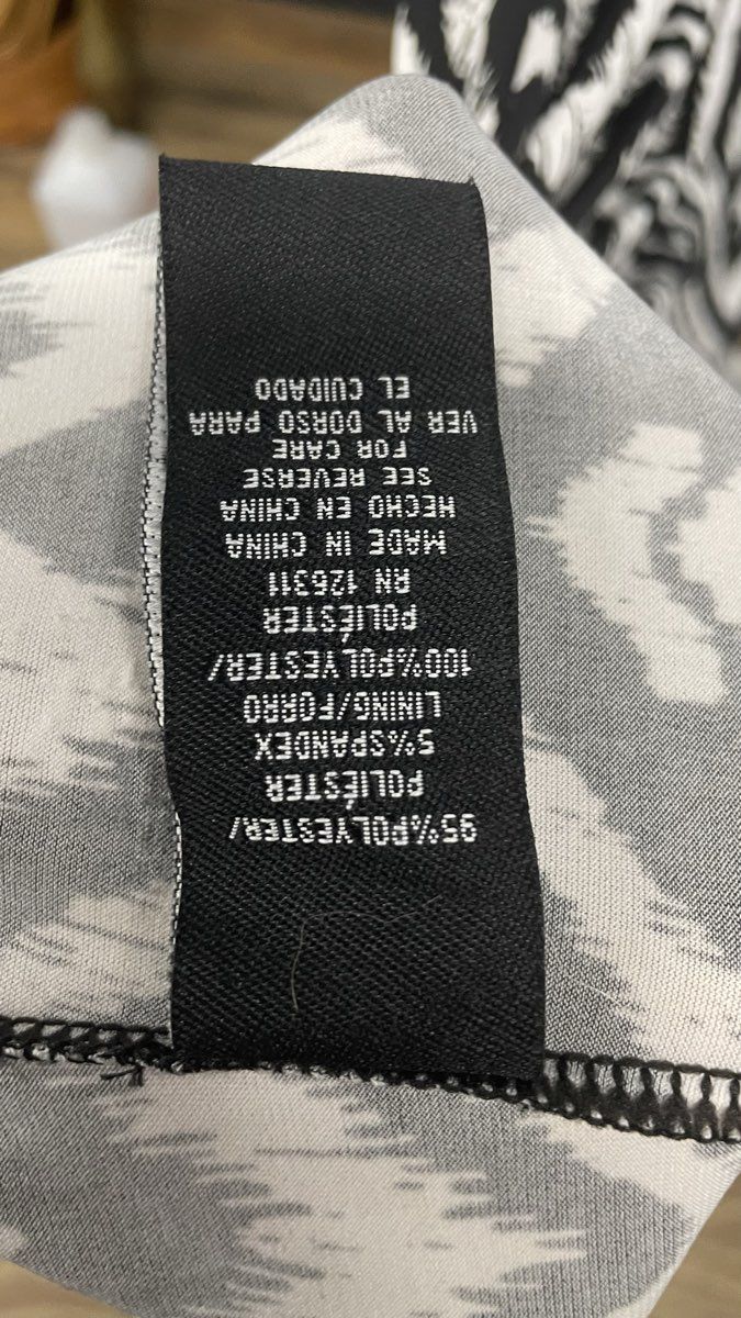 Ronni Nicole Women's Black White Geometric Embellished V-Neck Maxi Dress Sz 10