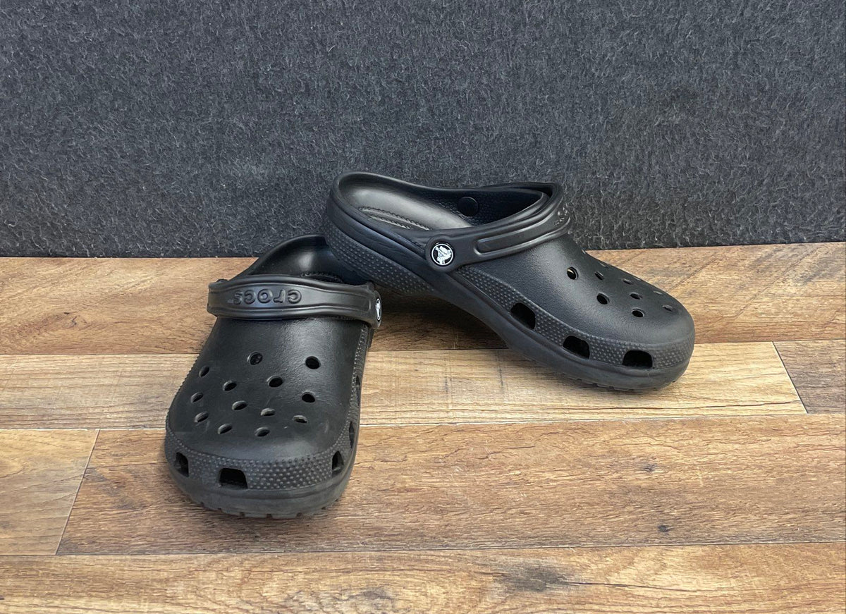 Crocs Classic Clog Black Unisex Slip On Comfort Shoes Men's 6 Women's 8 Size 8