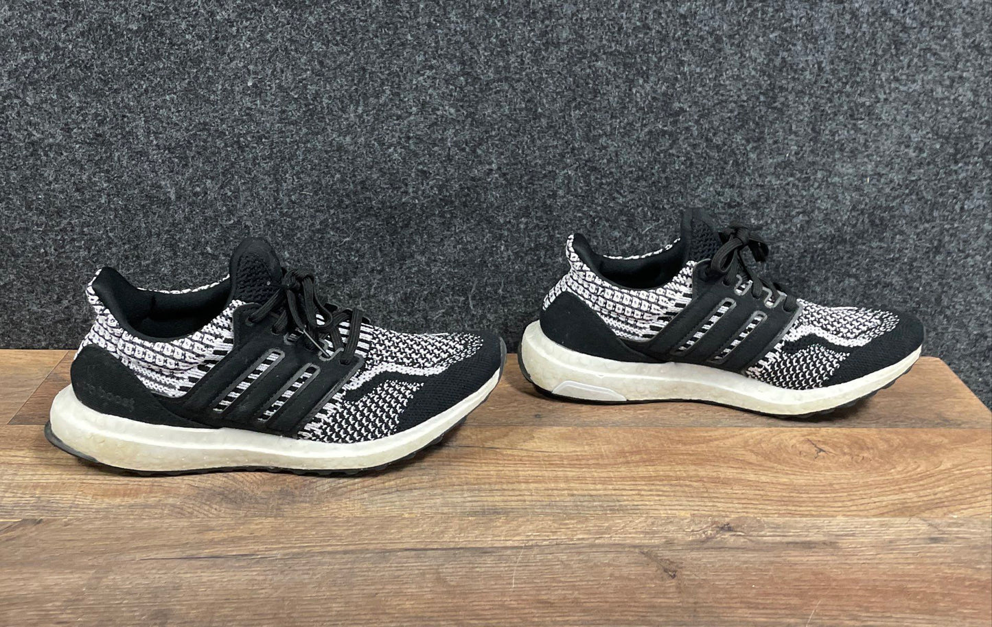 Adidas Ultraboost 5.0 DNA Oreo Black White Running Sneakers Size 5.5