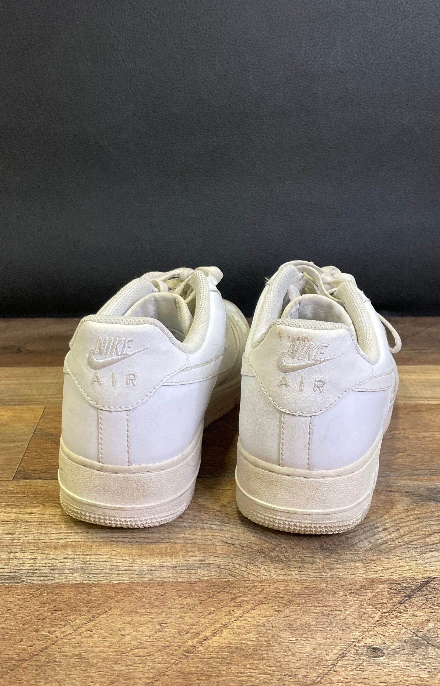 Nike Air Force 1 '07 Low Triple White Sneakers Size 9