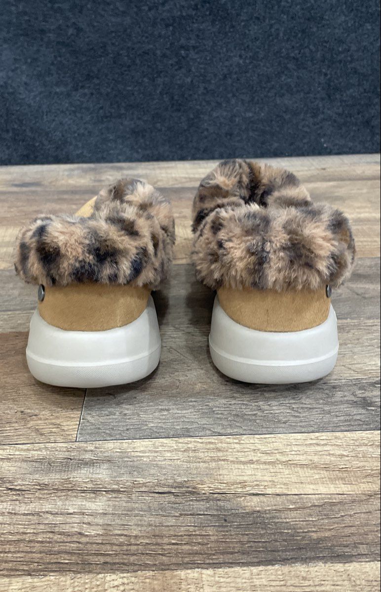 Skechers Go Lounge Arch Fit Unwind Chestnut Leopard Slip-On Slippers Size 5.5