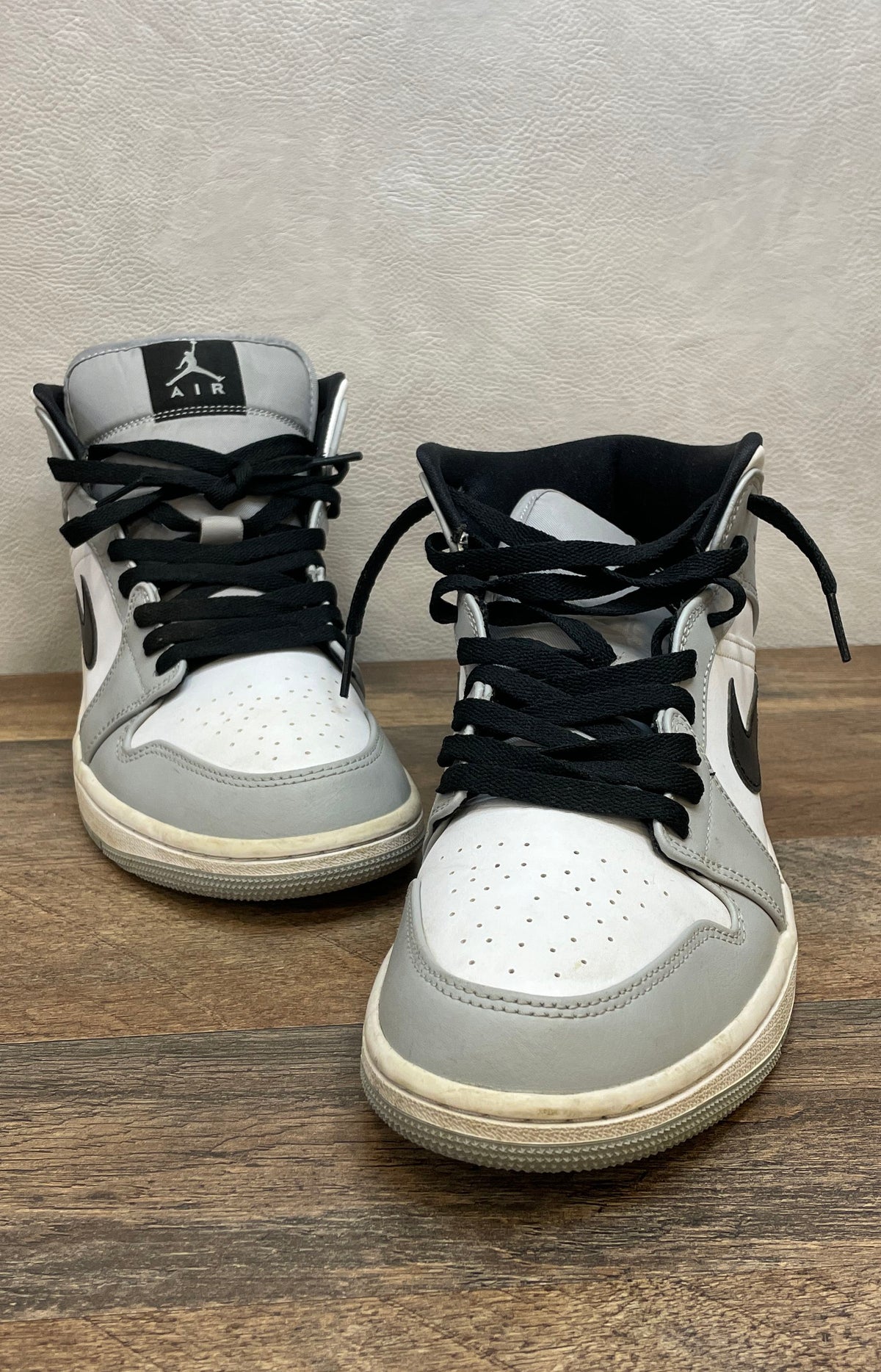 Nike Air Jordan 1 Mid Light Smoke Grey Black White Sneakers Men's Size 9