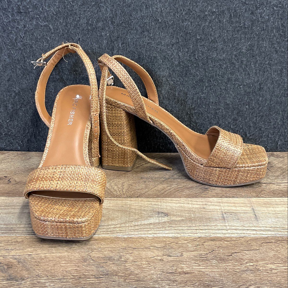 Marc Fisher Woven Raffia Platform Block Heel Sandals Women's Tan Size 6.5