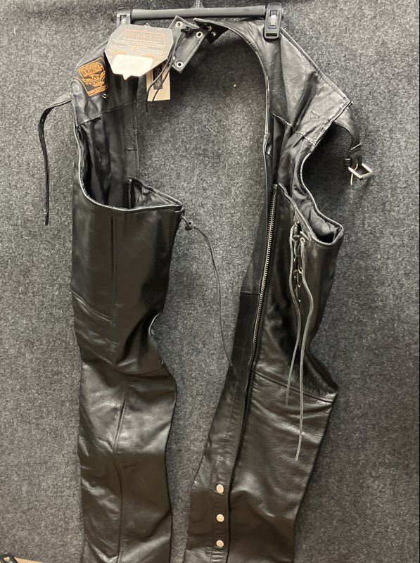 Milwaukee Leather Men's Black Full Grain Leather Motorcycle Chaps NWT Sz M